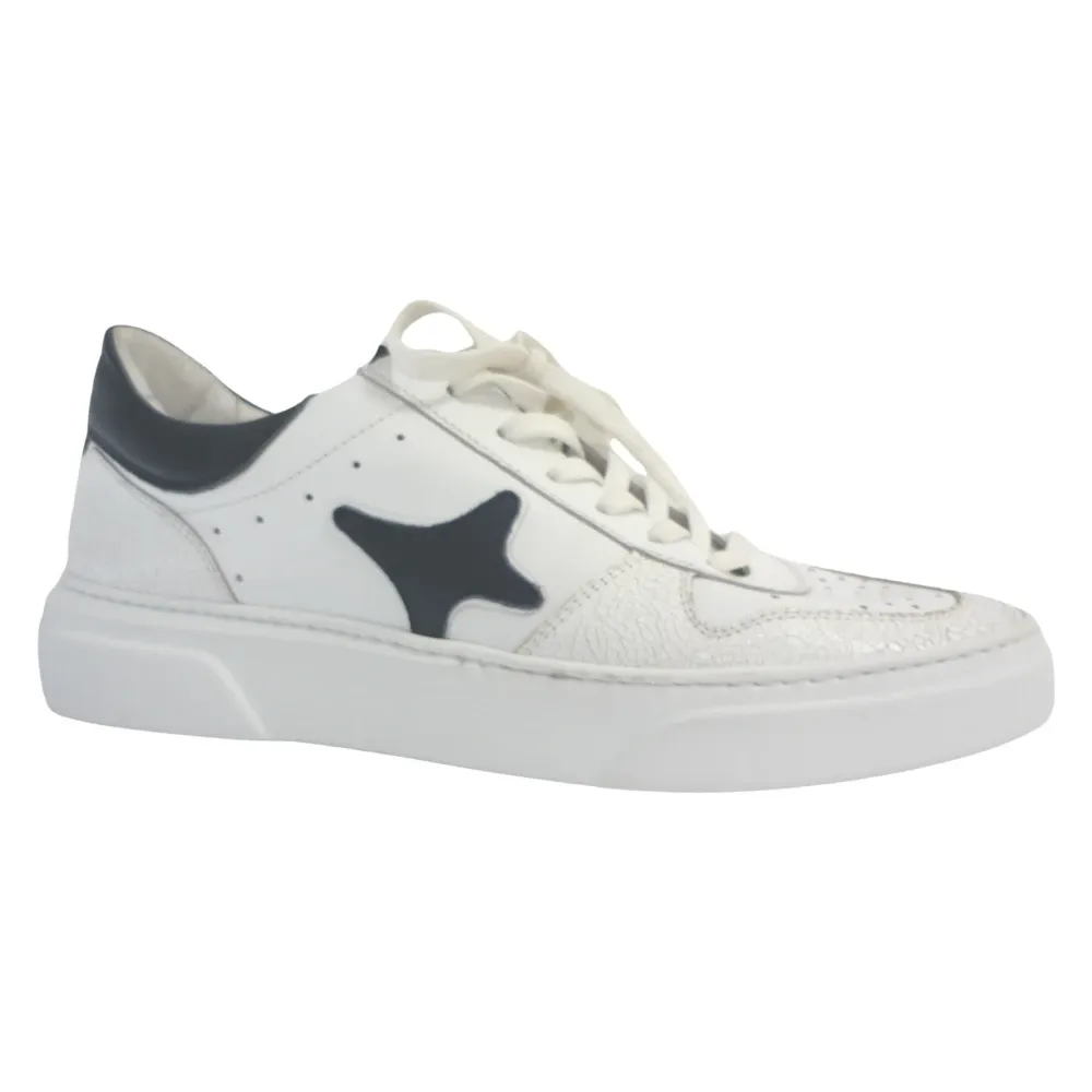 Shoes > Sneakers - - Ama Brand - Modalova