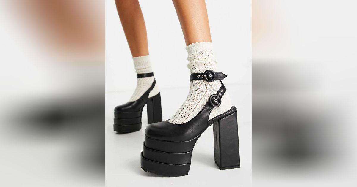 Chaussures Lamoda Noir Modalova