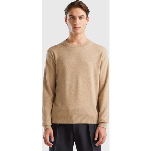 Benetton sales pull cachemire