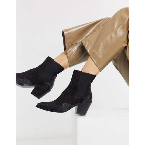 bottines cloutées stradivarius